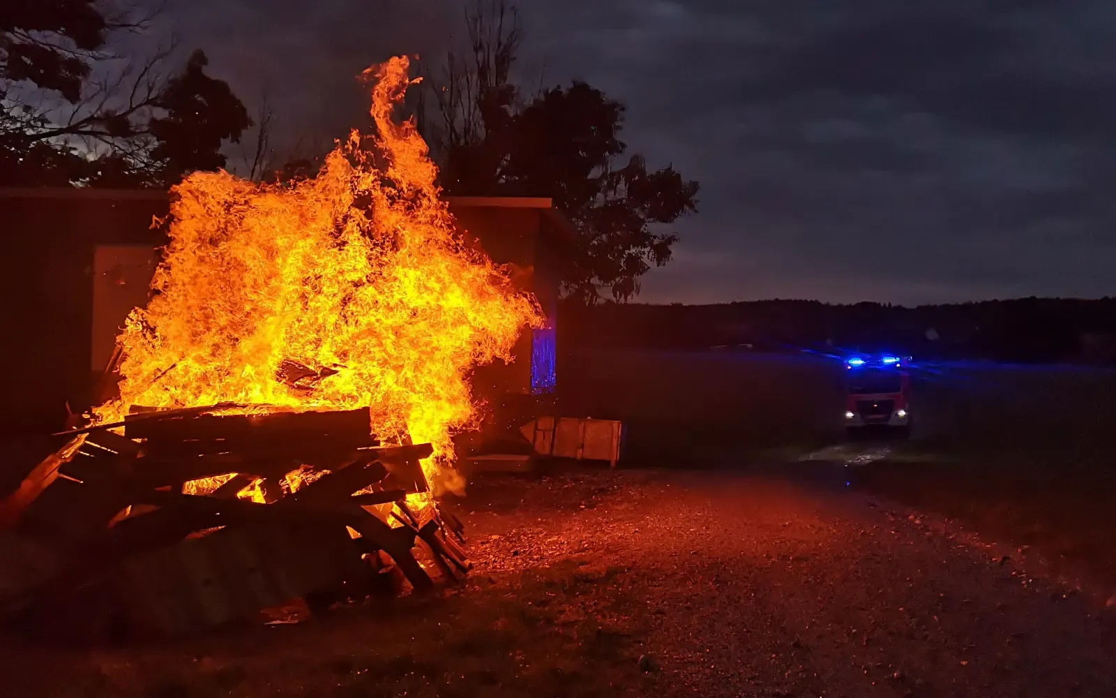 Spektakulär ging es wieder zu bei der 24 Stunden-Jugendübung der FF Neufahrn
